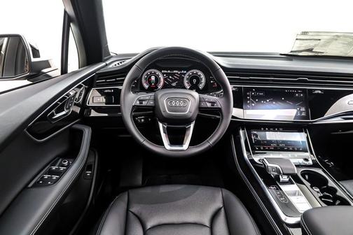 2026 Audi Q7 55 Premium Plus