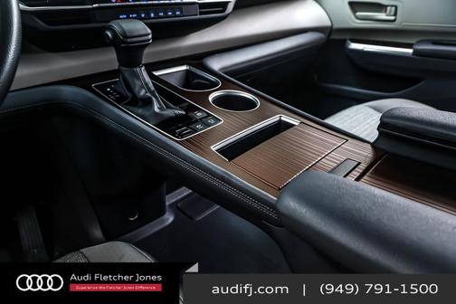 2023 Toyota Sienna LE