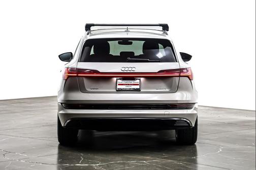 2021 Audi e-tron Prestige