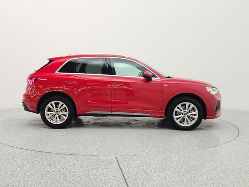Tango Red Metallic 2023 Audi Q3 45 S line Premium Plus