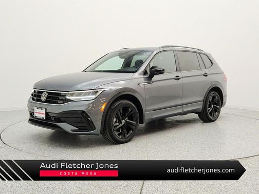 Platinum Gray Metallic 2024 Volkswagen Tiguan 2.0T SE R-Line Black