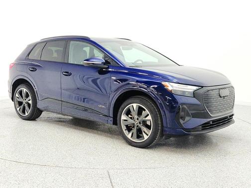 Navarra Blue Metallic 2023 Audi Q4 e-tron Prestige 50 quattro