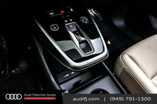 2024 Audi Q4 e-tron Premium Plus 50 quattro