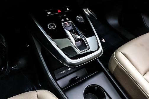 2024 Audi Q4 e-tron Premium Plus 50 quattro
