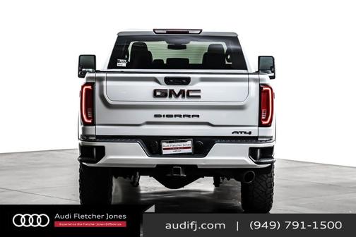 2022 GMC Sierra 2500 AT4