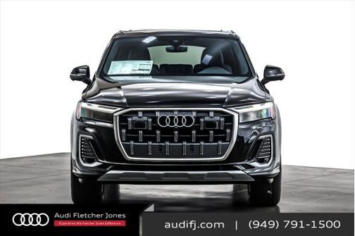 2025 Audi Q7 45 Premium Plus