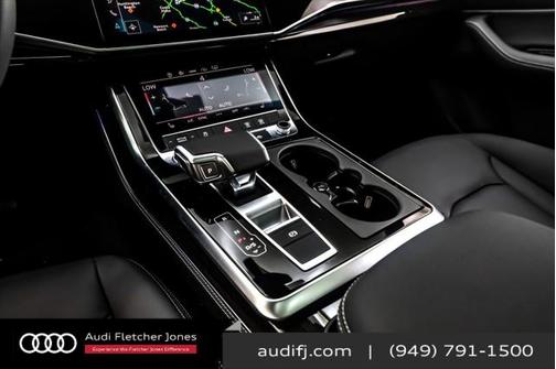 2025 Audi Q7 45 Premium Plus