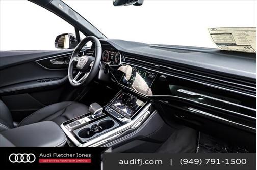 2025 Audi Q7 45 Premium Plus