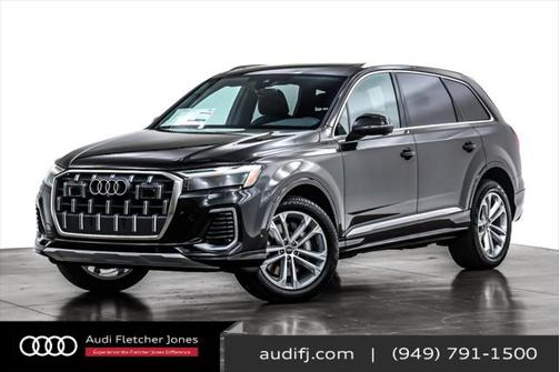2025 Audi Q7 45 Premium Plus