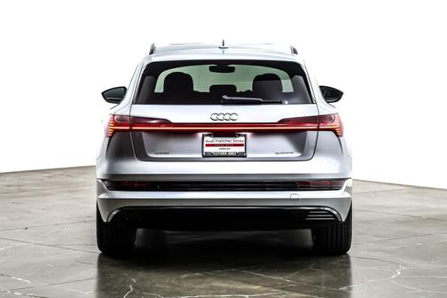 2021 Audi e-tron Premium