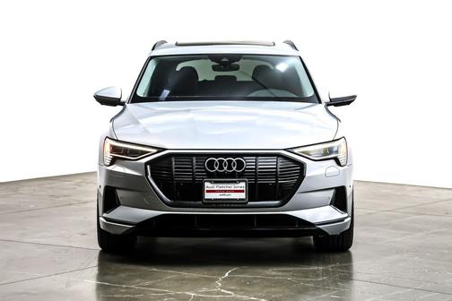 2021 Audi e-tron Premium