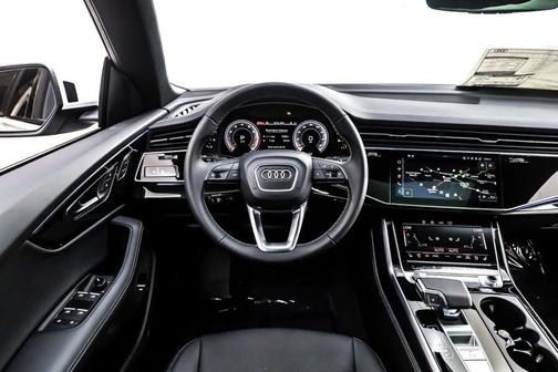 2025 Audi Q8 55 Premium Plus