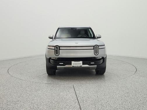 LA Silver 2023 Rivian R1T Adventure Quad-Motor Large Pack