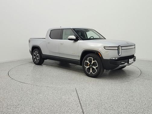LA Silver 2023 Rivian R1T Adventure Quad-Motor Large Pack