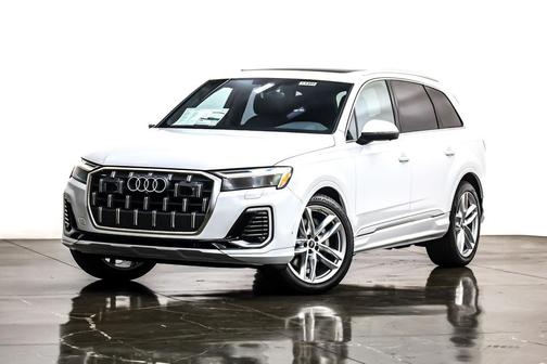 2025 Audi Q7 55 Premium Plus