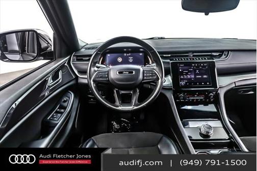 2022 Jeep Grand Cherokee Altitude