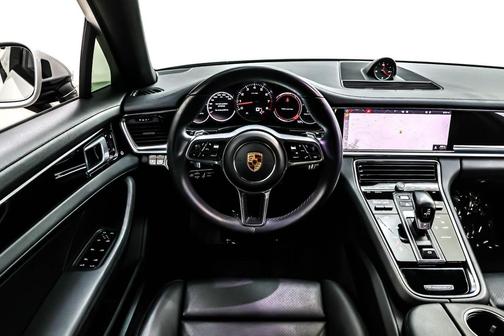 2019 Porsche Panamera 4