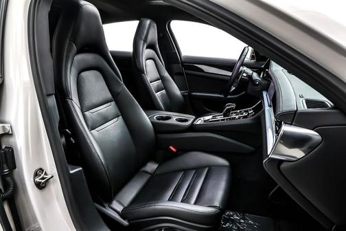 2019 Porsche Panamera 4