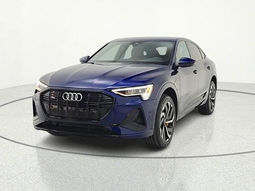 Navarra Blue Metallic 2023 Audi e-tron Sportback S line Premium Plus