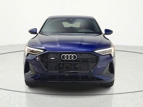 Navarra Blue Metallic 2023 Audi e-tron Sportback S line Premium Plus