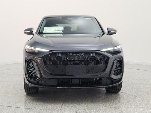 Tambora Gray Metallic 2026 Audi Q5 Sportback Premium Plus TFSI quattro S tronic