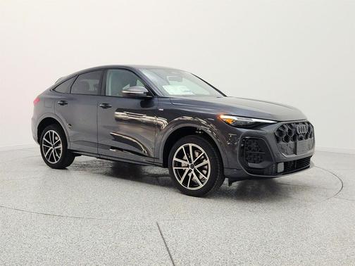 Tambora Gray Metallic 2026 Audi Q5 Sportback Premium Plus TFSI quattro S tronic