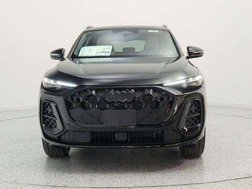 Mythos Black Metallic 2026 Audi Q5 Premium Plus TFSI quattro S tronic