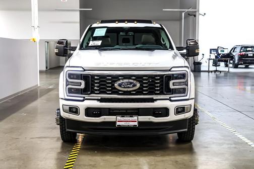 Star White Metallic Tri-Coat 2026 Ford F-450 Platinum