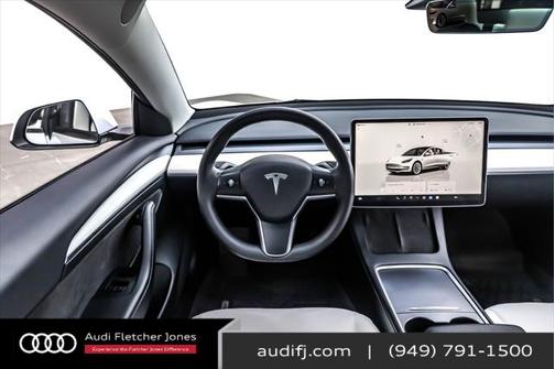 2022 Tesla Model 3 Standard Range