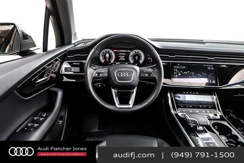 2023 Audi Q7 55 Premium Plus