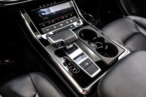 2023 Audi Q7 55 Premium Plus