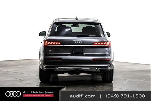 2023 Audi Q7 55 Premium Plus