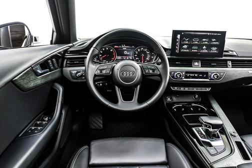 2023 Audi A4 45 S line Premium