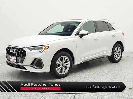 Glacier White Metallic 2022 Audi Q3 45 S line Premium Plus