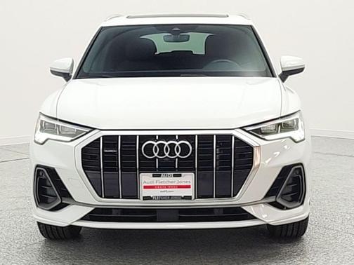 Glacier White Metallic 2022 Audi Q3 45 S line Premium Plus