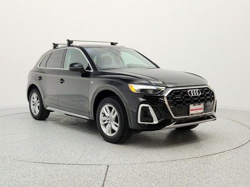 Mythos Black Metallic 2023 Audi Q5 45 S line Premium
