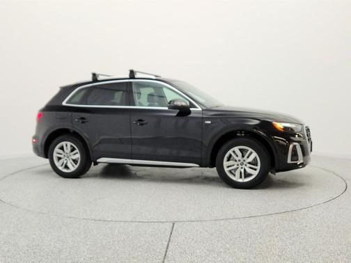 Mythos Black Metallic 2023 Audi Q5 45 S line Premium