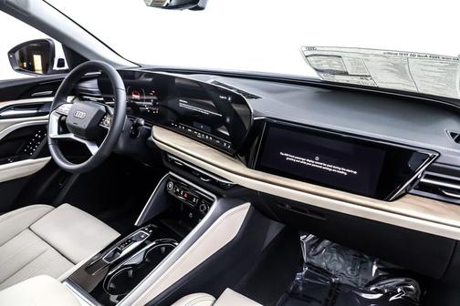 2025 Audi Q5 Prestige TFSI quattro S tronic