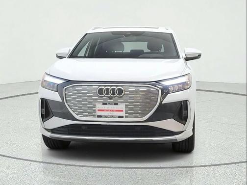 Glacier White Metallic 2024 Audi Q4 e-tron Premium 50 quattro