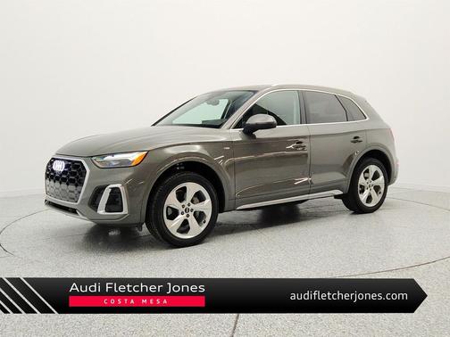 Chronos Gray Metallic 2023 Audi Q5 45 S line Premium Plus