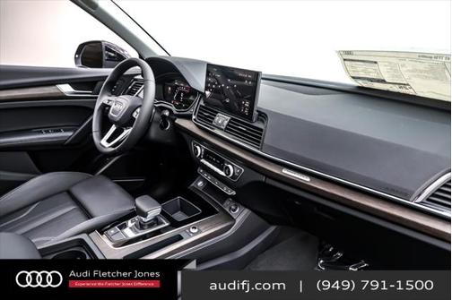 2025 Audi Q5 45 S line Premium Plus