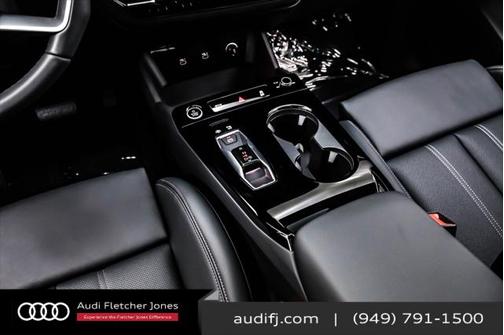2025 Audi Q6 e-tron Premium Plus quattro