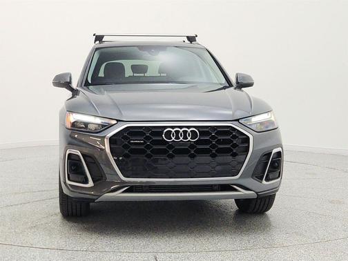 Daytona Gray Pearl Effect 2023 Audi Q5 45 S line Premium Plus