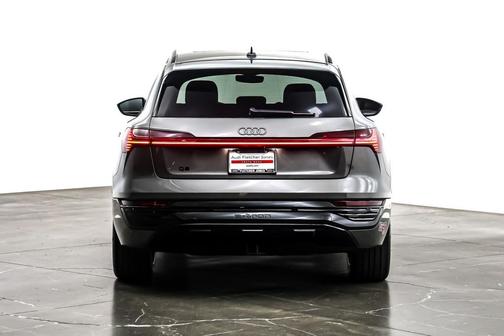 2024 Audi Q8 e-tron Premium Plus