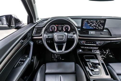 2025 Audi Q5 45 S line Premium Plus