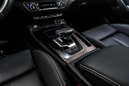 2025 Audi Q5 45 S line Premium Plus