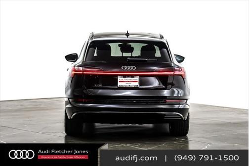 2022 Audi e-tron Premium