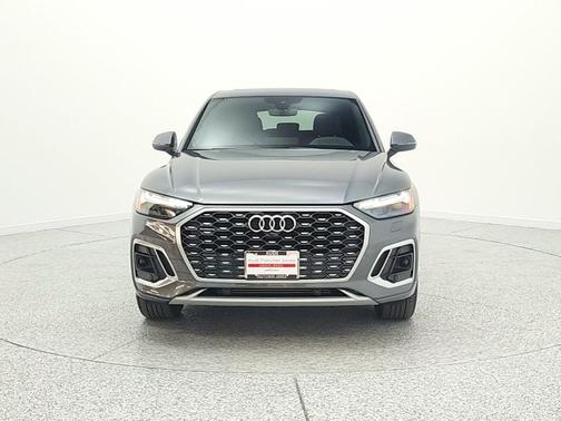 Daytona Gray Pearl Effect 2023 Audi Q5 45 S line Prestige