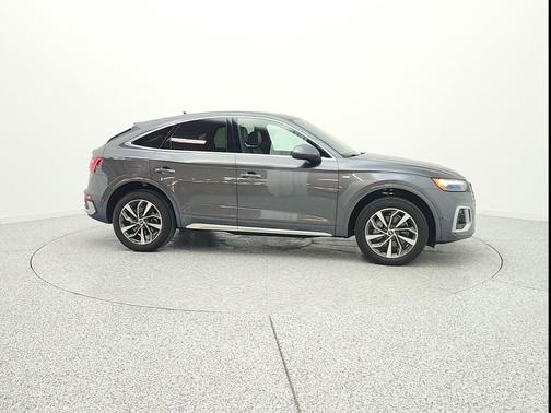 Daytona Gray Pearl Effect 2023 Audi Q5 45 S line Prestige