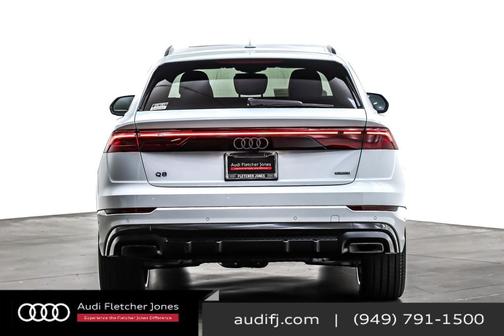 2025 Audi Q8 55 Premium Plus